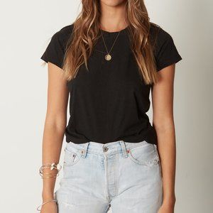 Black Tee